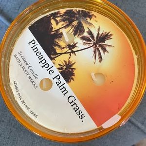 White Barn / Bath&Body Works 3-wick Candle